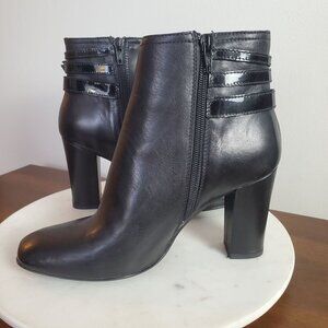 Sesto‎ Meucci Heeled Ankle Boots Size 7 Black Inside Zip Patent Straps Buckles